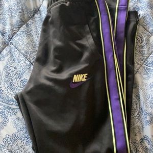 Nike Joggers size small